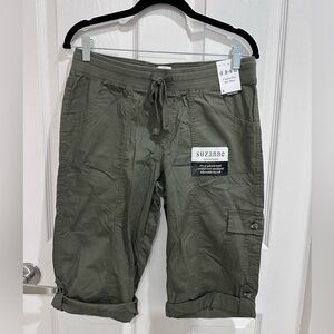 Ash Olive Cargo Capris with Drawstring Waist